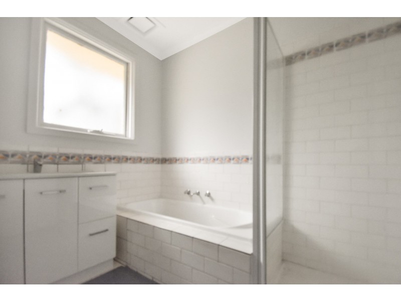 75 Lyall Road, Berwick VIC 3806