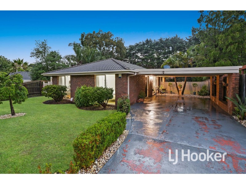 58 Collins Crescent, Berwick VIC 3806