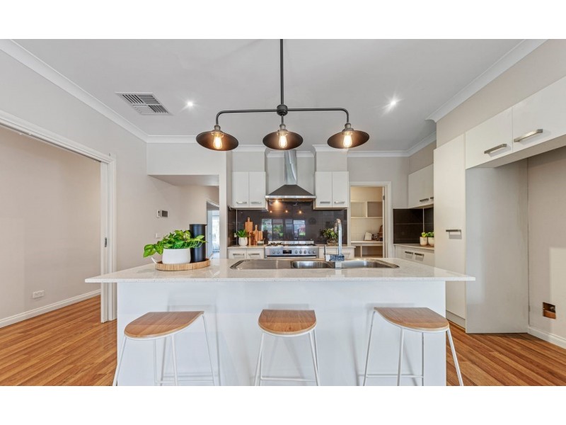 65 Thwaites Road, Pakenham VIC 3810