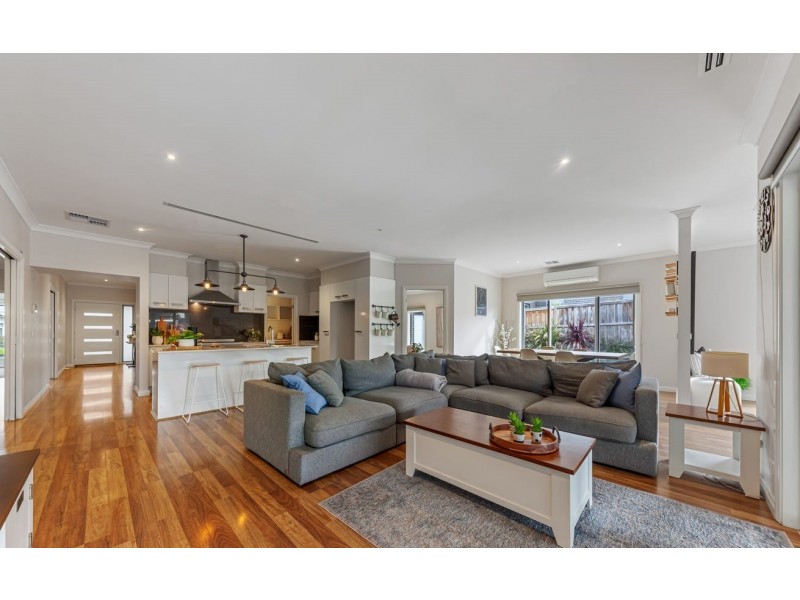 65 Thwaites Road, Pakenham VIC 3810