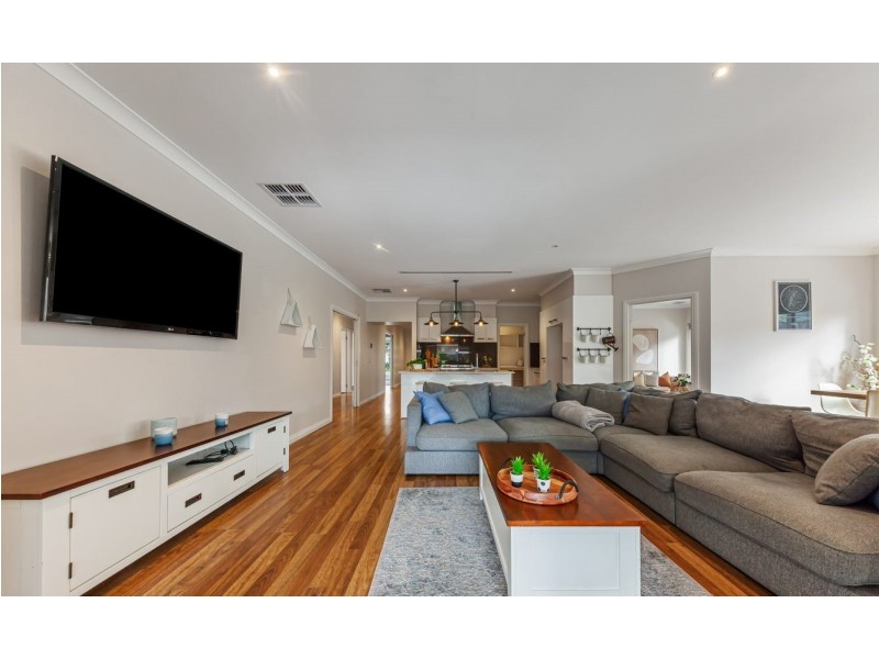 65 Thwaites Road, Pakenham VIC 3810