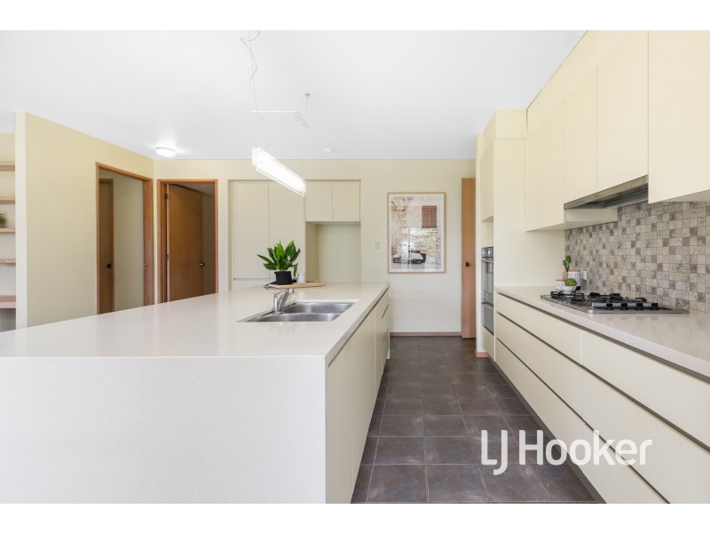 82 Beaumont Road, Berwick VIC 3806