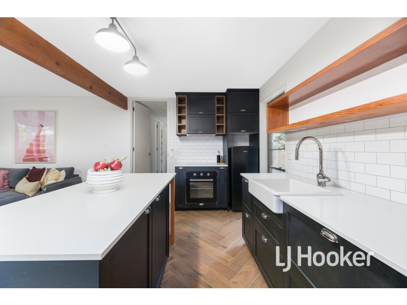 82 Beaumont Road, Berwick VIC 3806