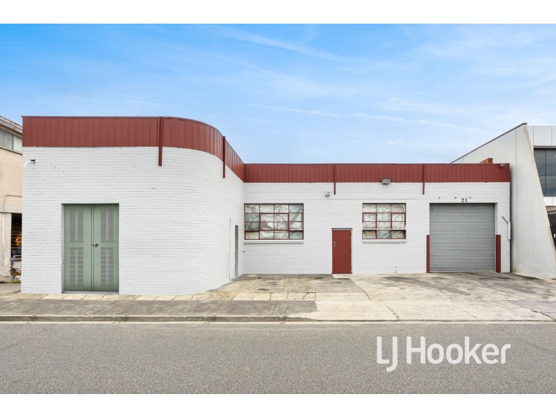 21 Carinish Road, Oakleigh South VIC 3167