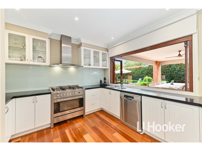 3 Whisken Way, Berwick VIC 3806