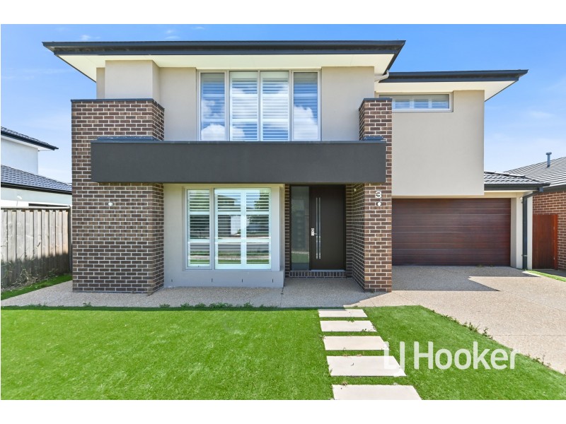 3 Maverick Crescent, Clyde North VIC 3978