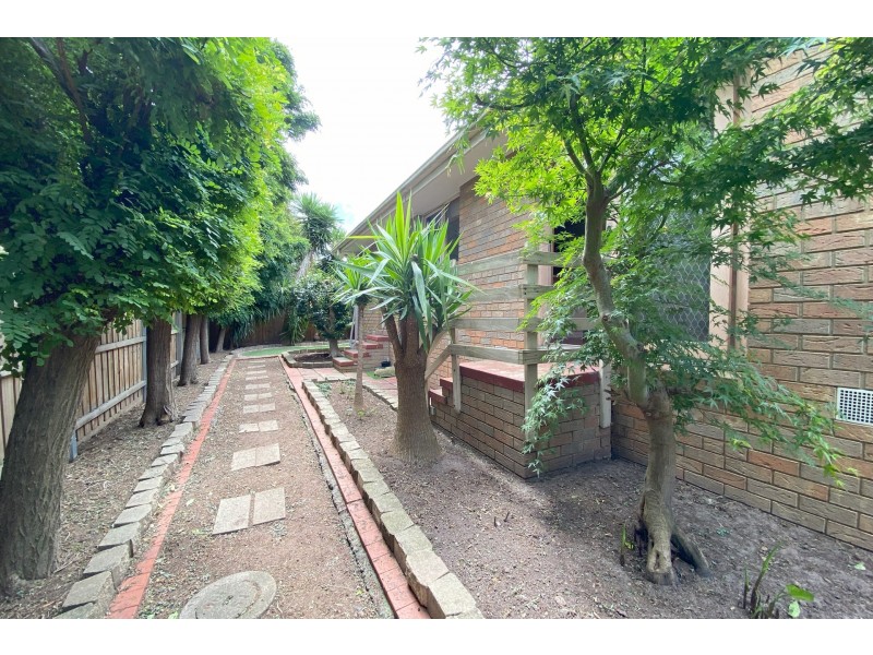 2/62 Lantana Drive, Narre Warren VIC 3805