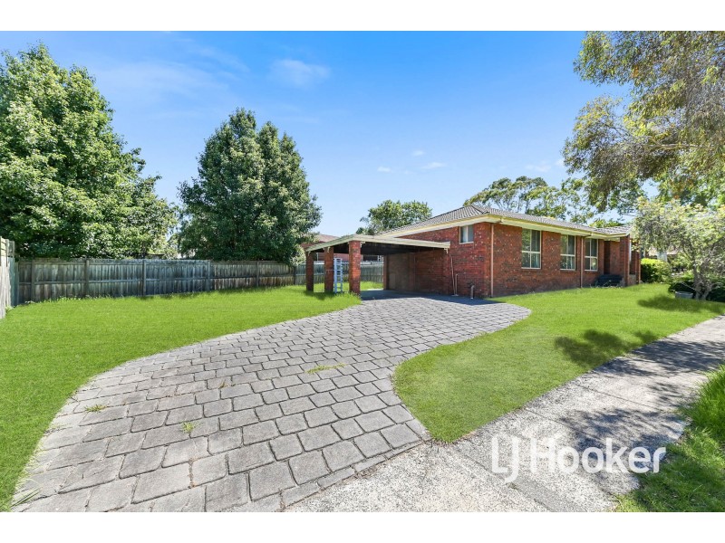 1 Howitt Court, Berwick VIC 3806