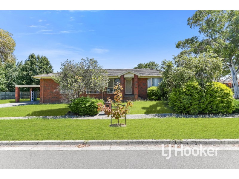 1 Howitt Court, Berwick VIC 3806
