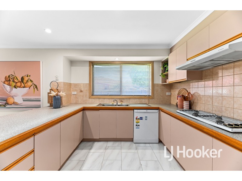 1 Howitt Court, Berwick VIC 3806