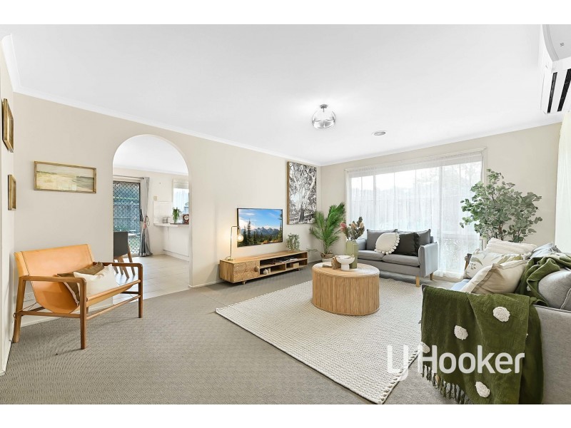 12 Tambo Way, Berwick VIC 3806