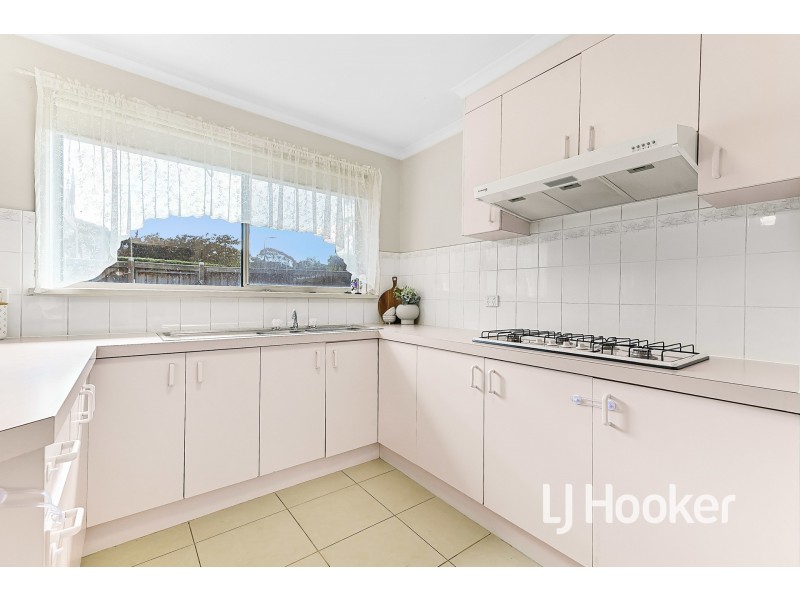 12 Tambo Way, Berwick VIC 3806