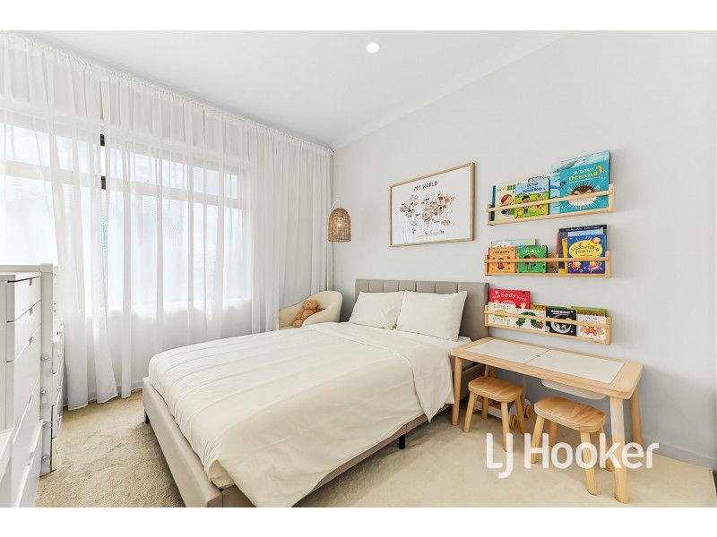 10 Yolanda Circuit, Beaconsfield VIC 3807