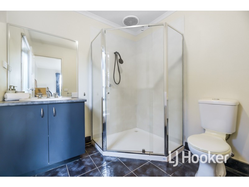 45 Grand Arch Way, Berwick VIC 3806