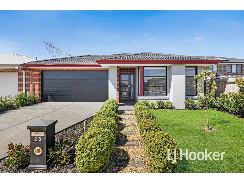 28 Bernardins Street, Clyde North VIC 3978