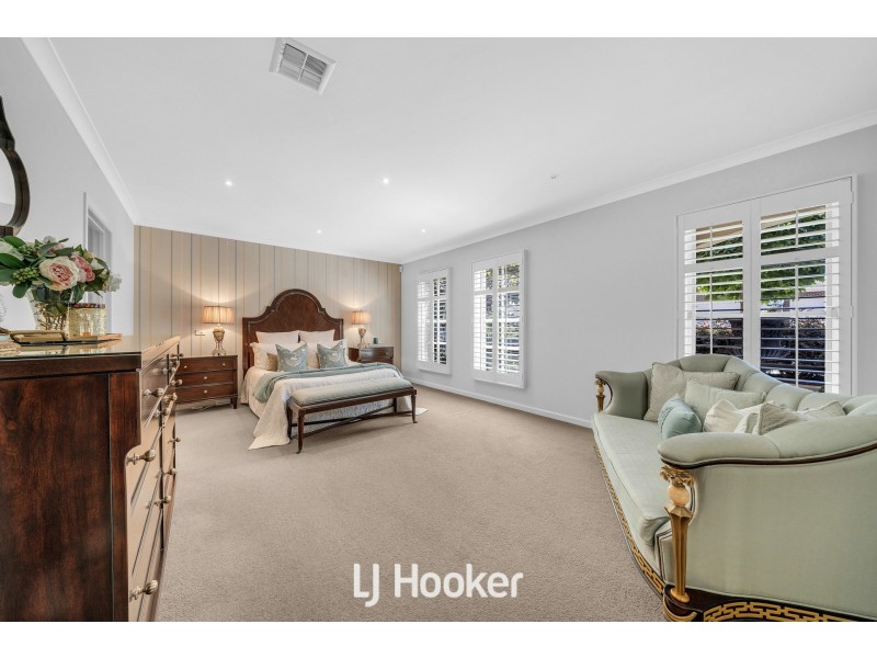 7 Whisken Way, Berwick VIC 3806