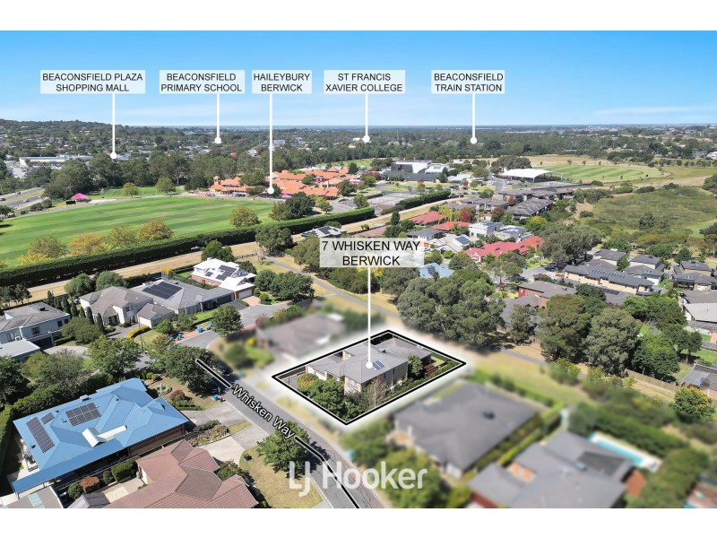 7 Whisken Way, Berwick VIC 3806