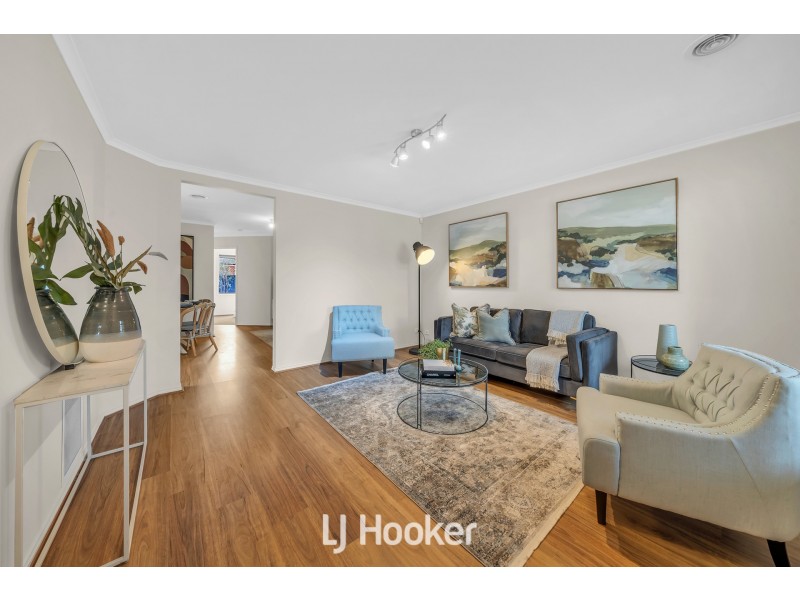 10 Radiata Circuit, Pakenham VIC 3810