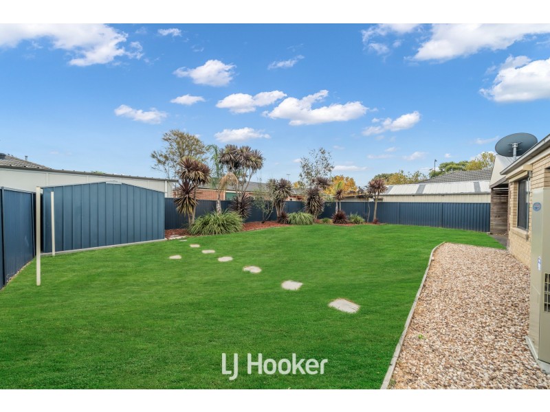 10 Radiata Circuit, Pakenham VIC 3810