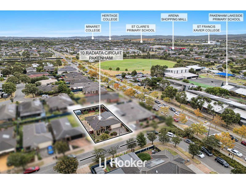 10 Radiata Circuit, Pakenham VIC 3810
