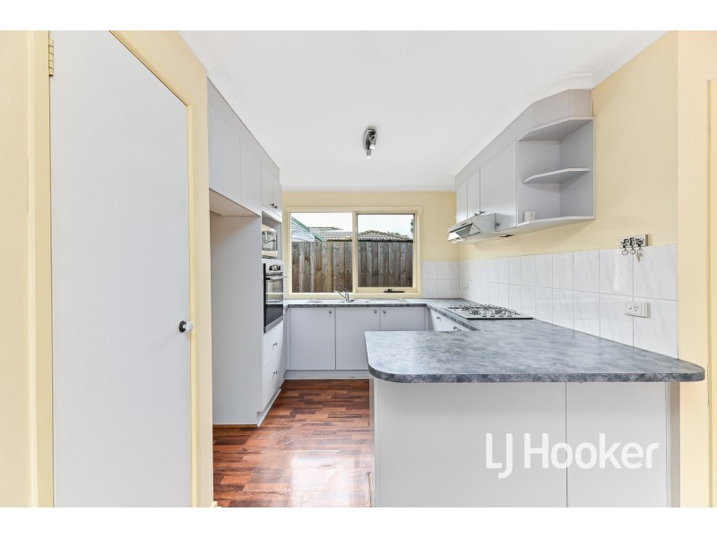 5 Oscar Court, Berwick VIC 3806