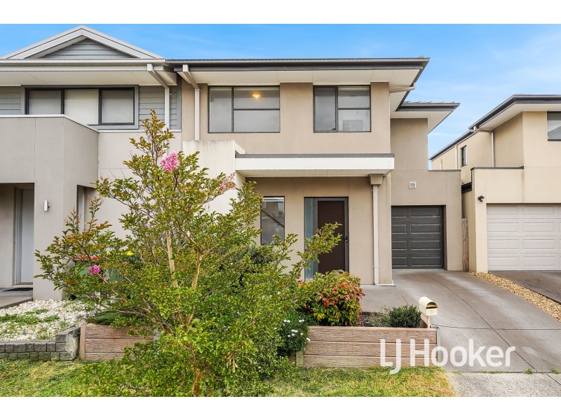9 Eliot Avenue, Officer VIC 3809