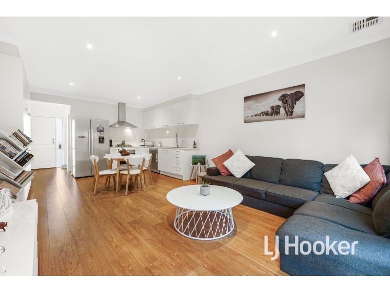 9 Eliot Avenue, Officer VIC 3809