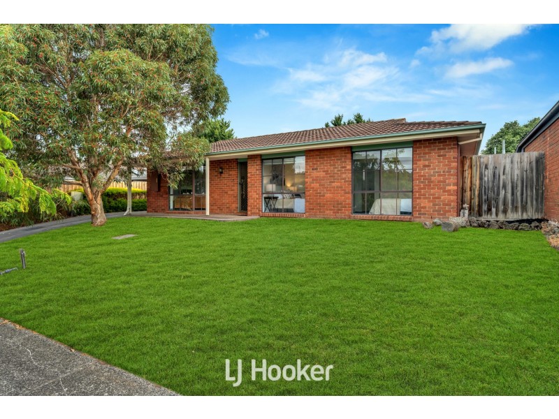 71 Amber Crescent, Narre Warren VIC 3805