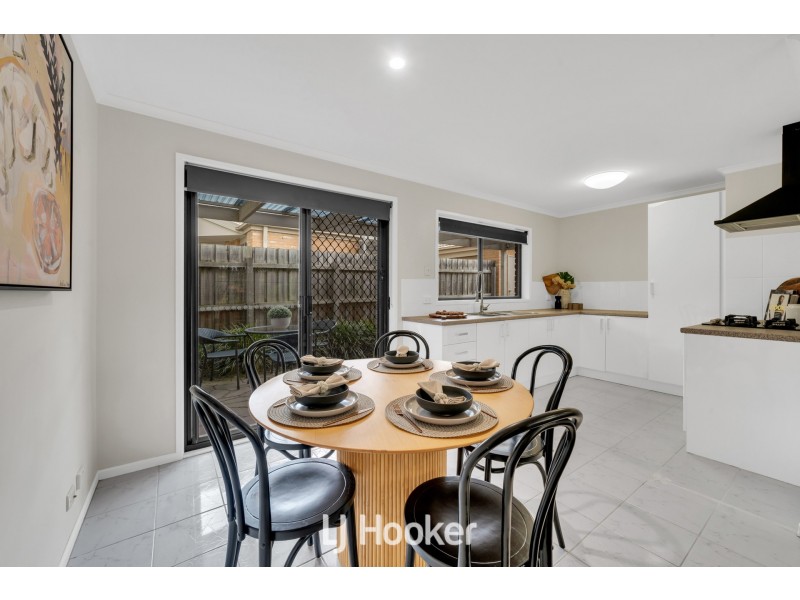 71 Amber Crescent, Narre Warren VIC 3805