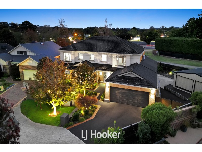 16 Mandurah Chase, Berwick VIC 3806