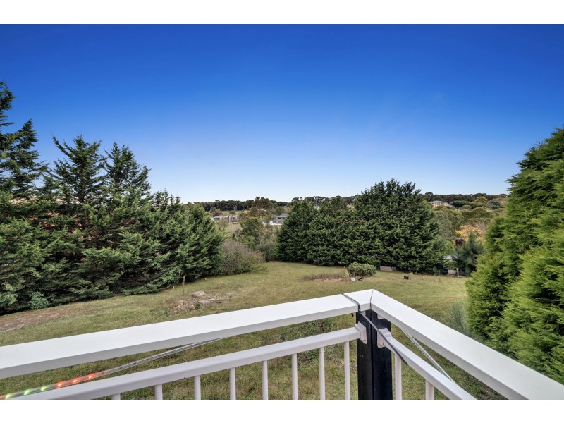 23-24 Waterford Close, Narre Warren North VIC 3804