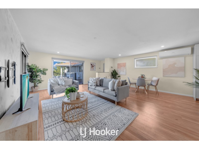 23-24 Waterford Close, Narre Warren North VIC 3804