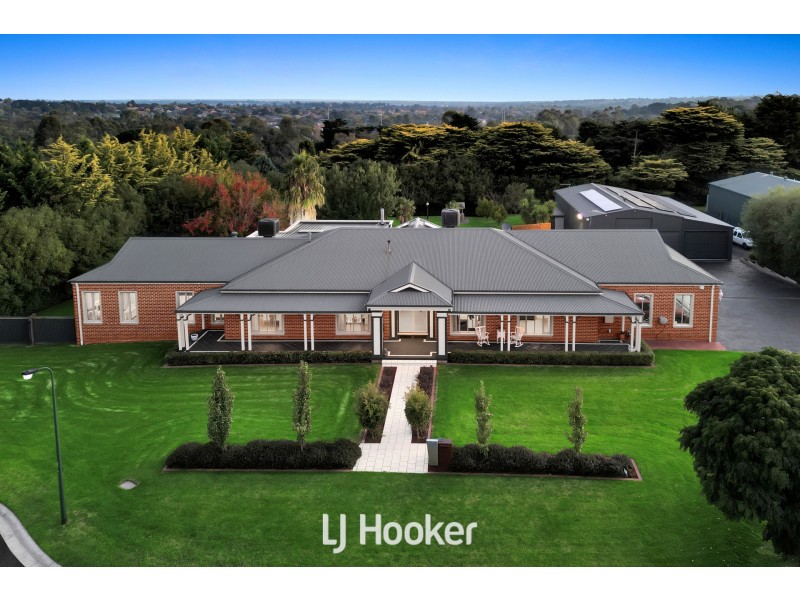 17-18 Hilton Court, Narre Warren North VIC 3804