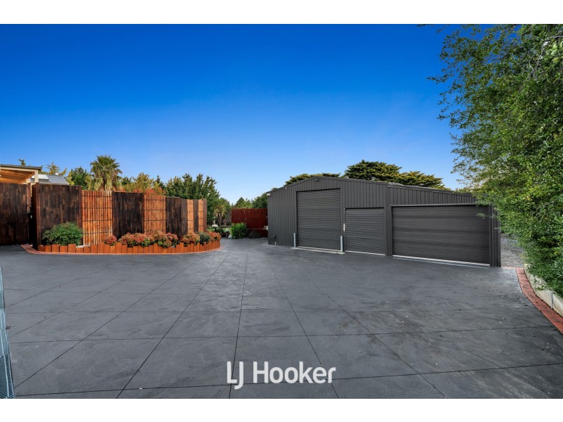 17-18 Hilton Court, Narre Warren North VIC 3804