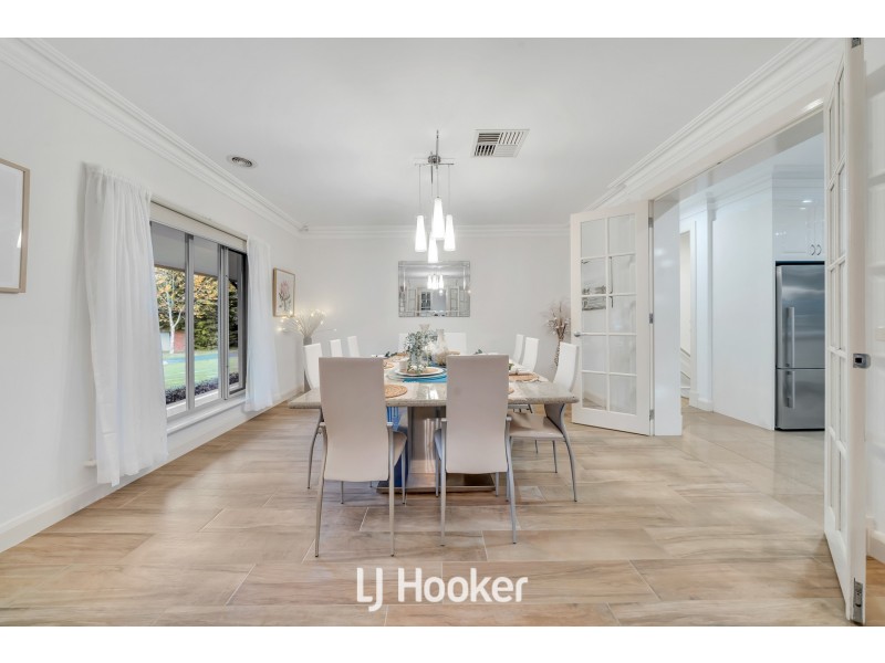 17-18 Hilton Court, Narre Warren North VIC 3804