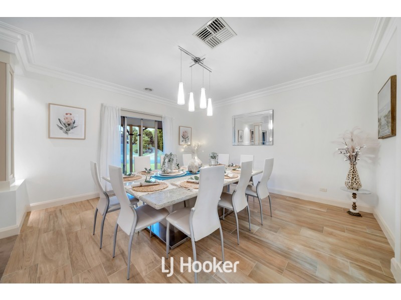 17-18 Hilton Court, Narre Warren North VIC 3804