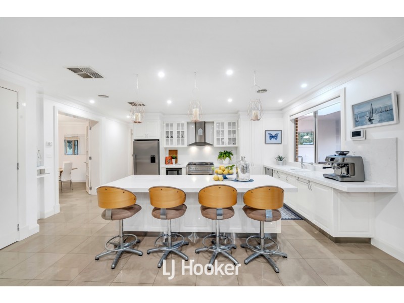 17-18 Hilton Court, Narre Warren North VIC 3804