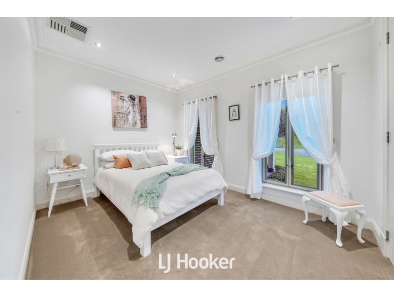 17-18 Hilton Court, Narre Warren North VIC 3804