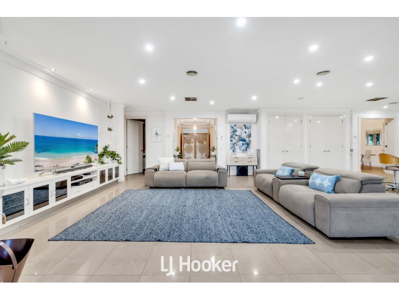 17-18 Hilton Court, Narre Warren North VIC 3804