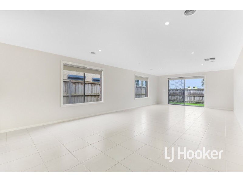 4 Green Gully Road, Clyde VIC 3978