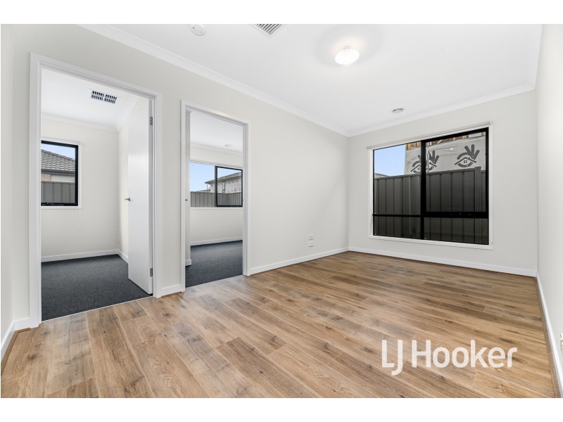 161 Carnival Boulevard, Berwick VIC 3806