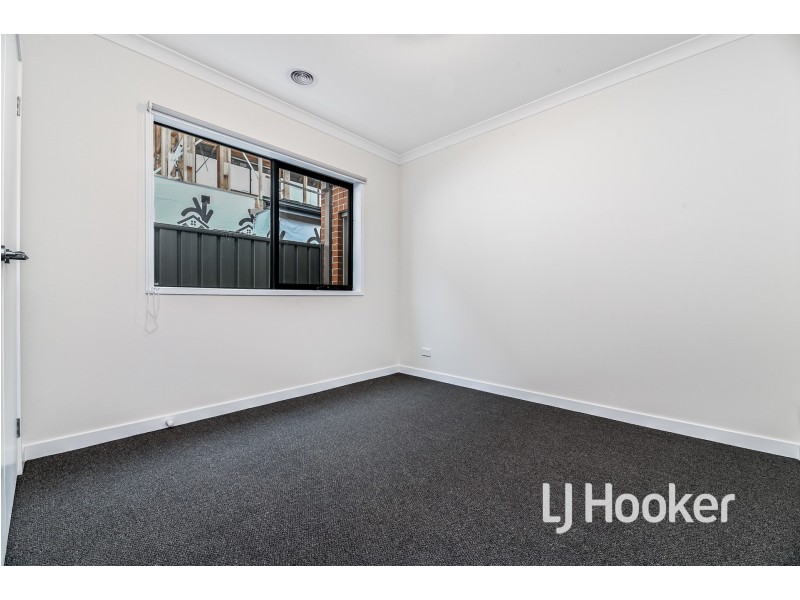 161 Carnival Boulevard, Berwick VIC 3806
