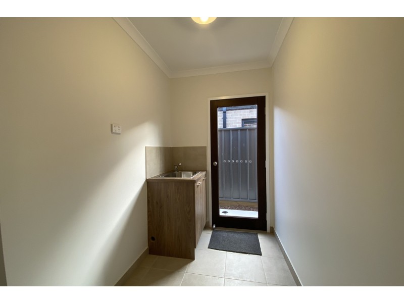 161 Carnival Boulevard, Berwick VIC 3806