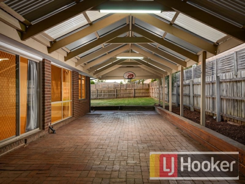 5 Jason Close, Berwick VIC 3806