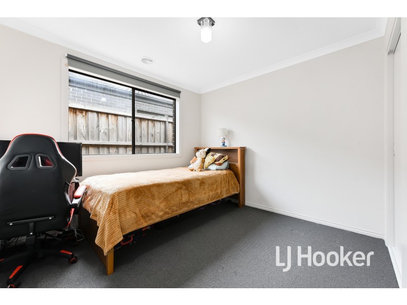 40 Plymouth Boulevarde, Clyde VIC 3978