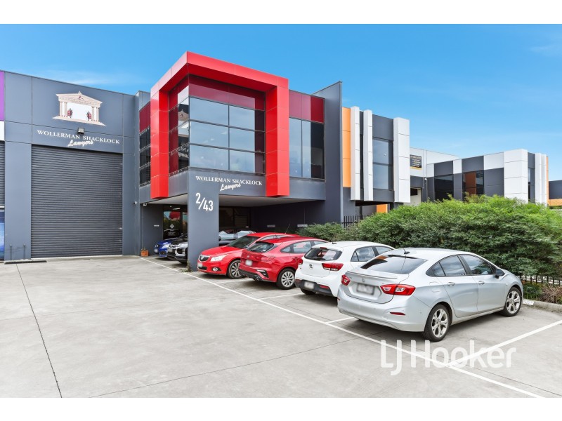2/43 Rainier Crescent, Clyde North VIC 3978