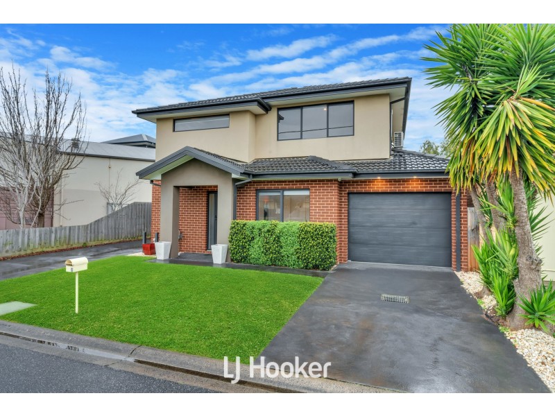 1/6 Railway Avenue, Beaconsfield VIC 3807