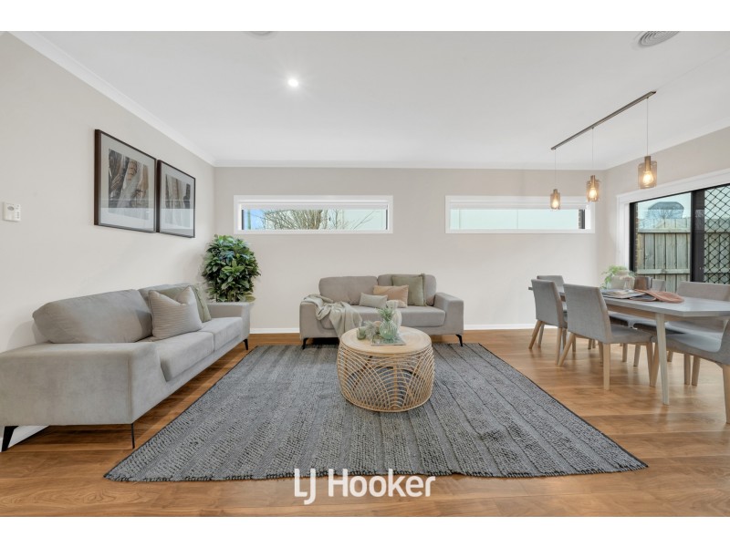 1/6 Railway Avenue, Beaconsfield VIC 3807