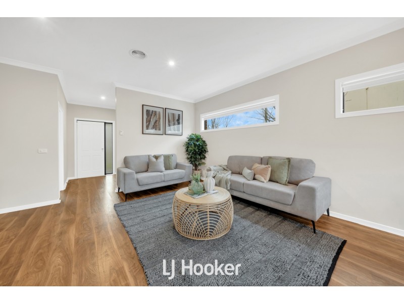 1/6 Railway Avenue, Beaconsfield VIC 3807