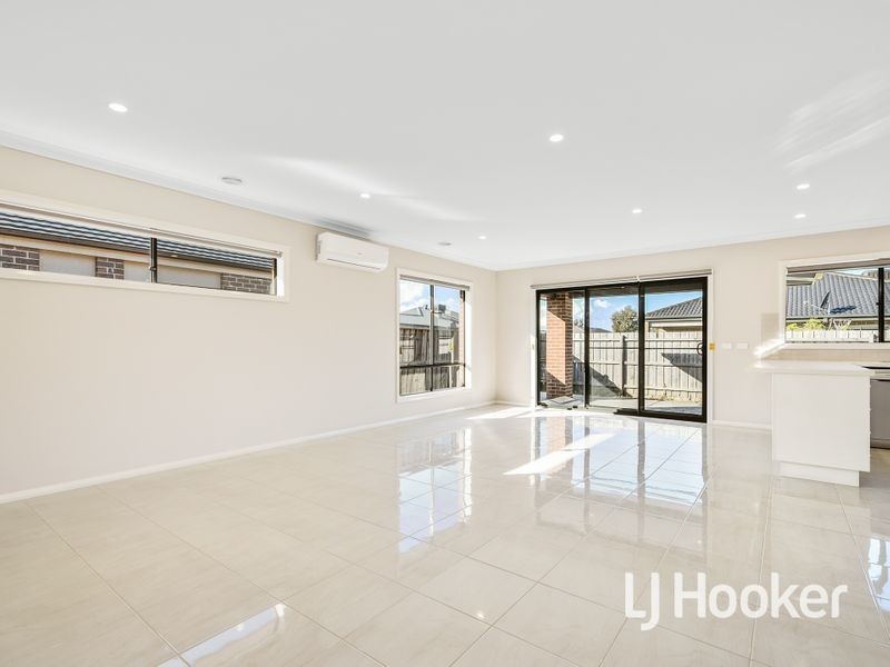 22 Verdant Avenue, Officer VIC 3809